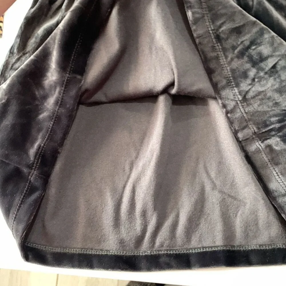 OshKosh BGosh Baby Girls Black Leopard Velvet Long Sleeve Formal Dress Size 18M